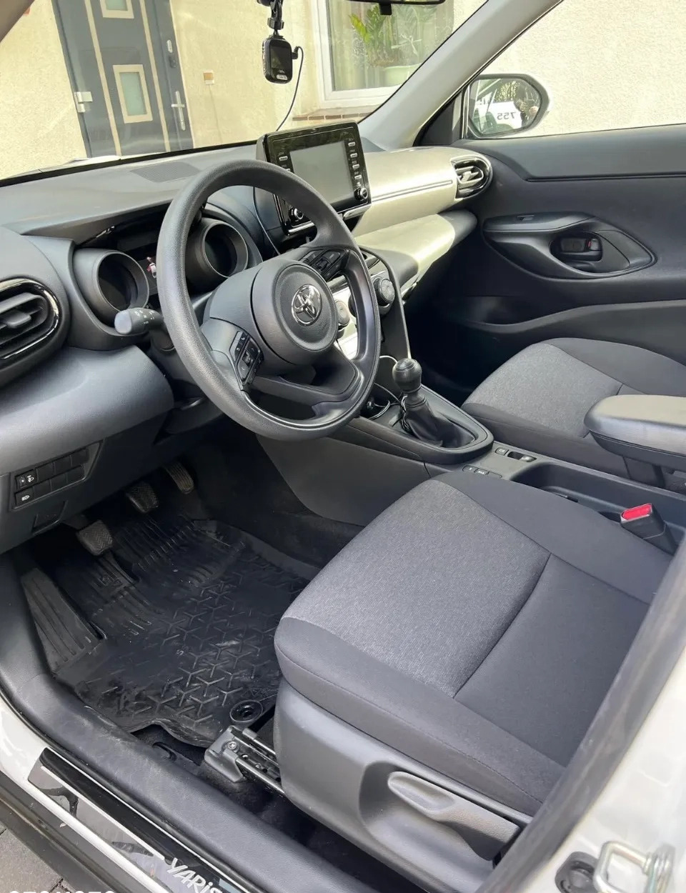 Toyota Yaris Cross cena 89000 przebieg: 5600, rok produkcji 2022 z Góra małe 56